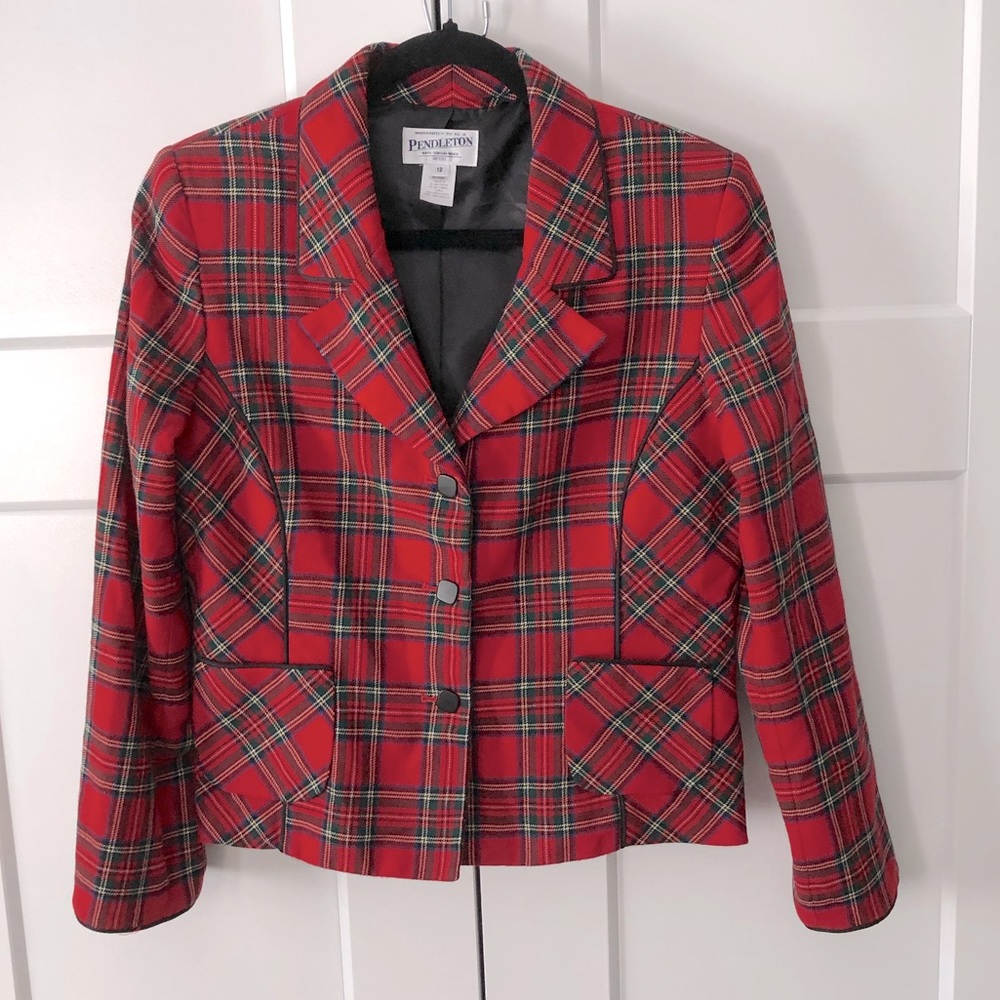 Vintage women’s wool plaid blazer